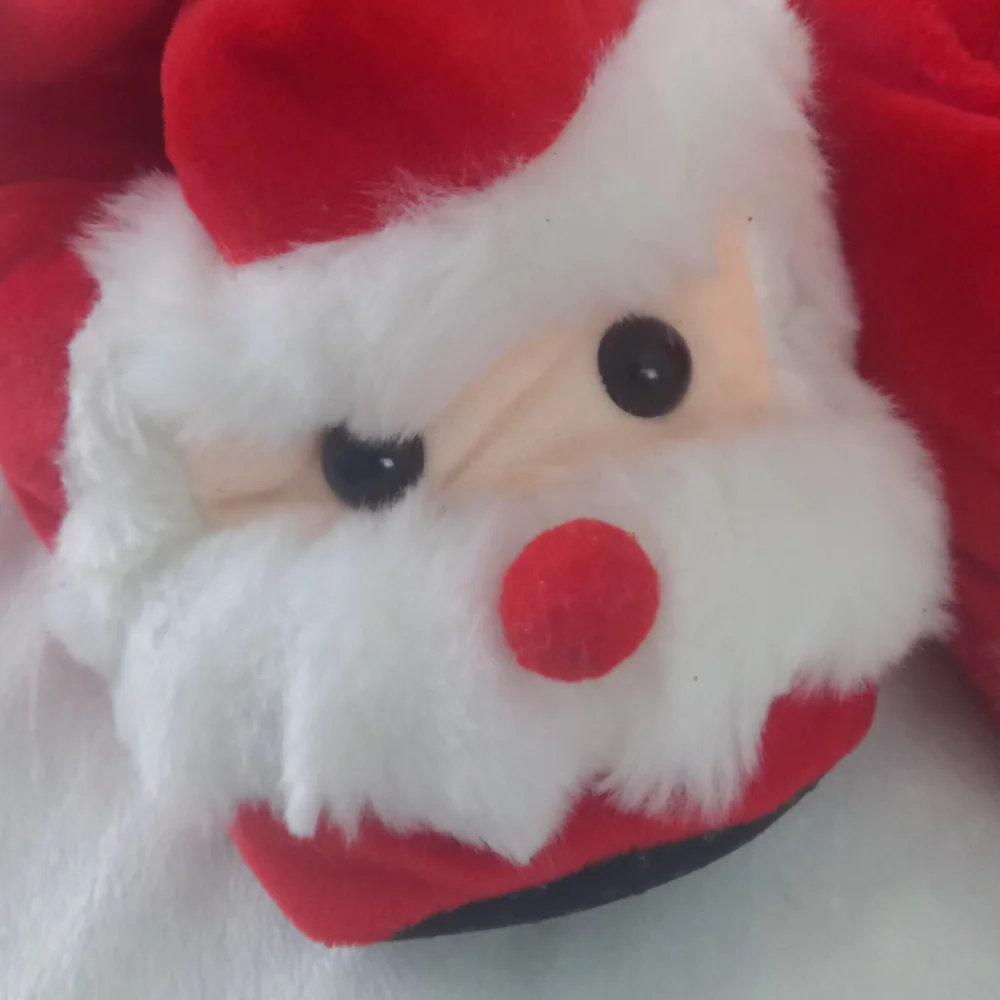 🩷🩷 3/$12Santa's kids Christmas slippers